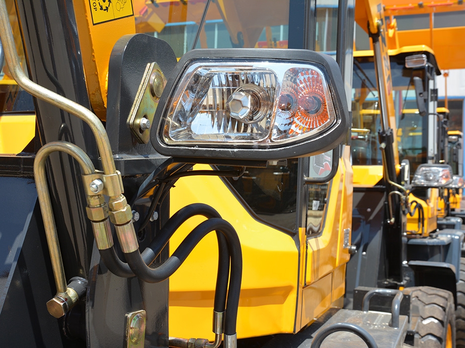 裝載機(jī)工作裝置的故障原因及處理